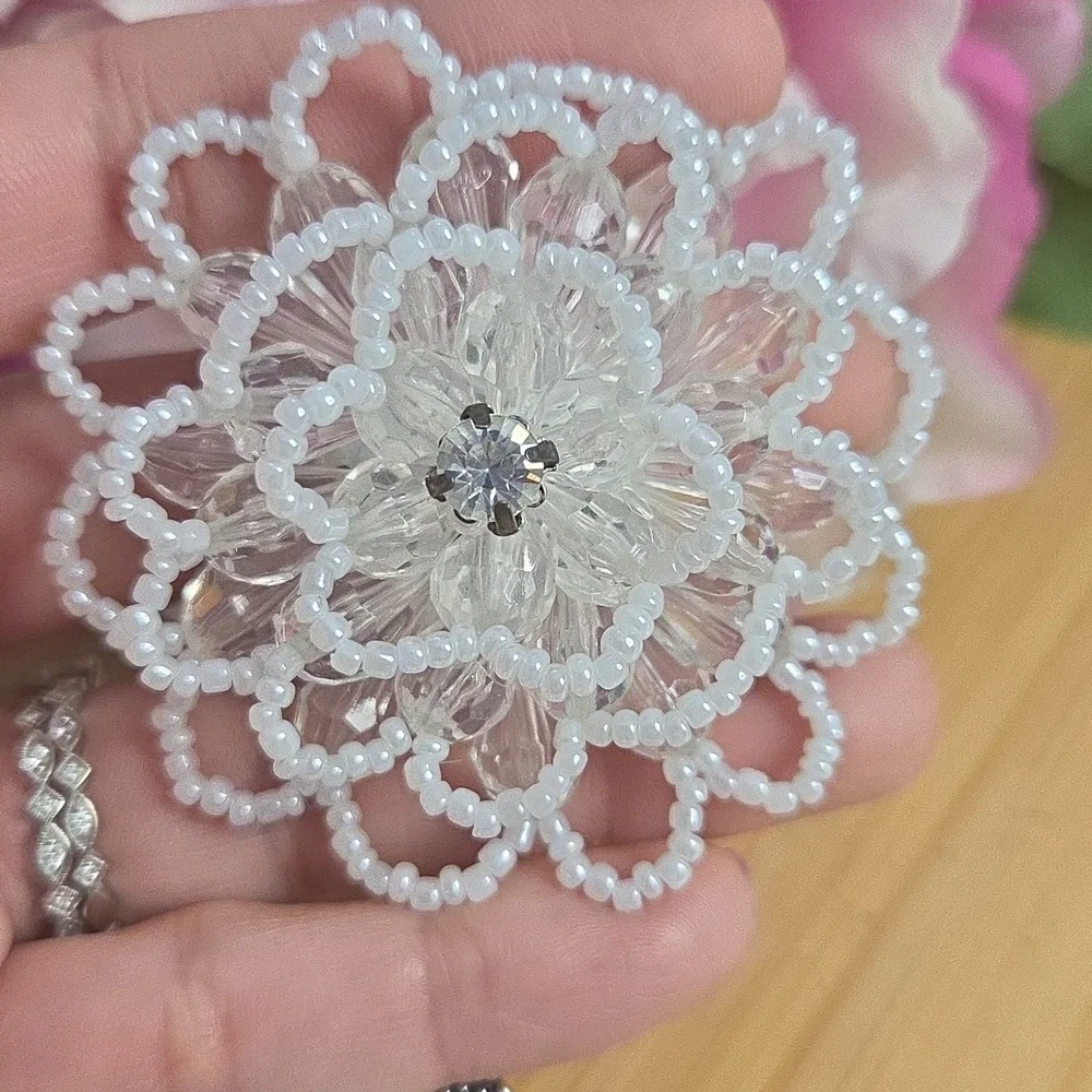 Elegant Floral Jewelry Set of 3 with Crystal Accents - Picture 2 of 5